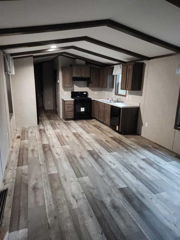 2025 Colony Beacon Presitge Manufactured Home