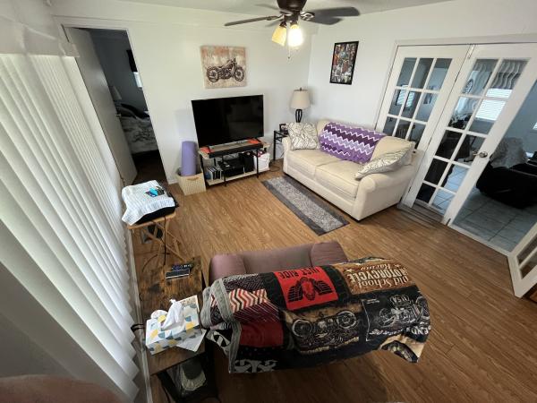 1972 TOWN Mobile Home For Sale