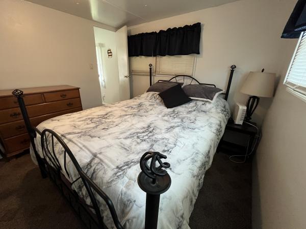 1972 TOWN Mobile Home For Sale