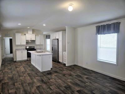 Photo 4 of 17 of home located at 2501 NE Lowry Ave, Lot 301 Saint Anthony, MN 55418