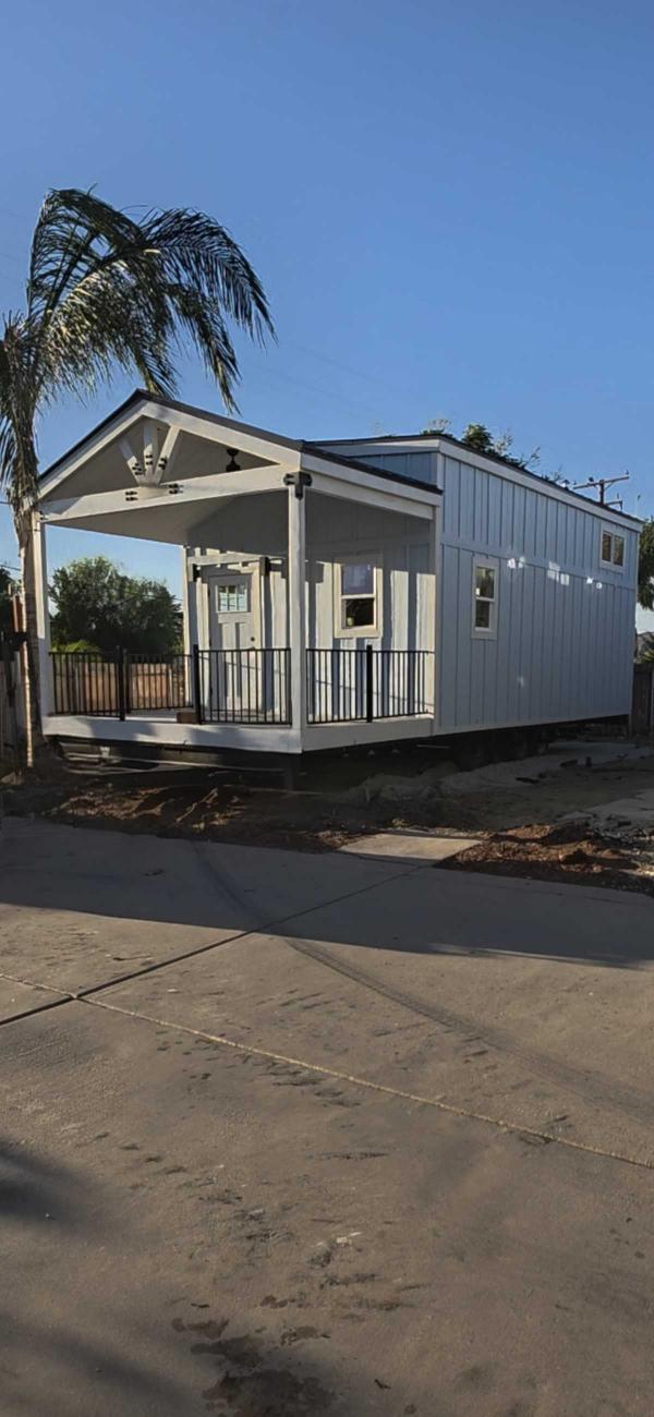 Photo 1 of 2 of home located at 501 S Mistletoe Ave San Jacinto, CA 92583