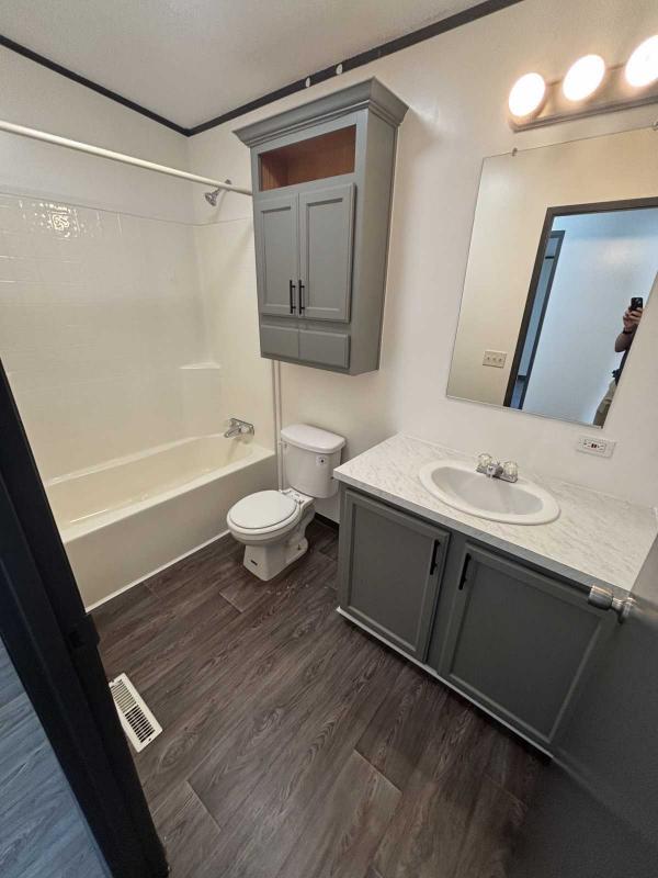 2006 Commander Manufactured Home