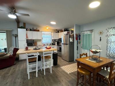 Photo 2 of 13 of home located at 4 Pearl St Eustis, FL 32726