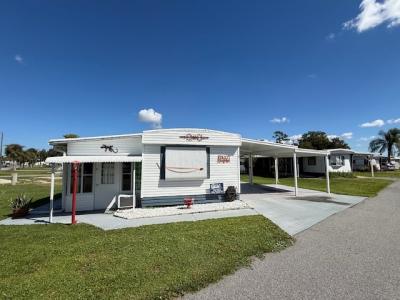 Mobile Home at 2 Center Isle Lake Placid, FL 33852