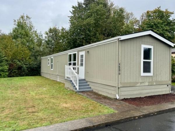 1989 FLEETWOOD Mobile Home For Sale