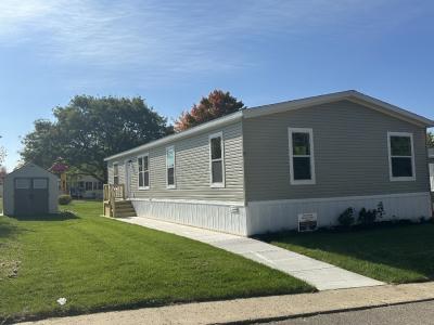 Mobile Home at 8 Kensington North New Hudson, MI 48165