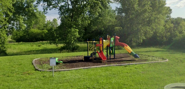 Photo 1 of 2 of home located at 3637 SE 6th Street Topeka, KS 66607