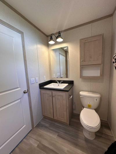 Photo 5 of 5 of home located at 1 Thorn Locust Lane, #41 London, OH 43140