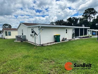 Photo 3 of 67 of home located at 21271 W Hwy 40 Lot 63 Dunnellon, FL 34431