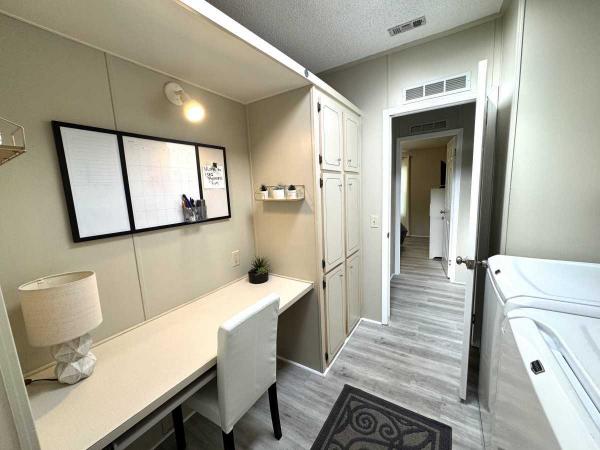 1990 Chandeleur Manufactured Home