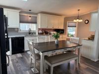 1987 Schult Manufactured Home