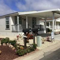 Champion Creekside Manor Mobile Home