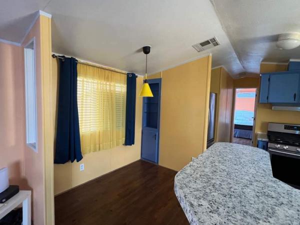 1993 Cavco Manufactured Home