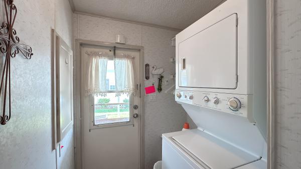 1993 Palm Harbor Mobile Home