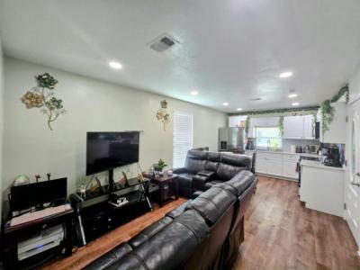Photo 2 of 11 of home located at 18118 N Us Highway 41, #29-B Lutz, FL 33549