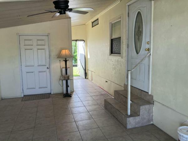 1990 Merit HS Manufactured Home