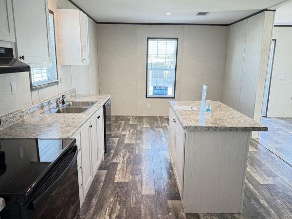 2025 Champion Home Builders, Inc. mobile Home