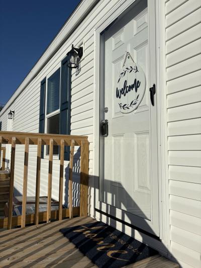 Photo 2 of 14 of home located at 161 Carter Place, Site # C-10 Onalaska, WI 54650