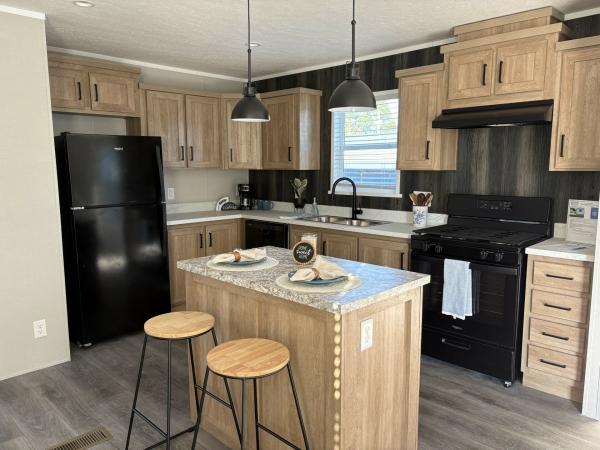 2025 Champion Home Builders, Inc. mobile Home