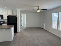 2025 Champion DAPB2440H32382 Mobile Home