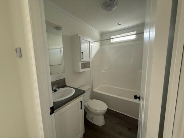 2025 Champion DAPB2440H32382 Mobile Home