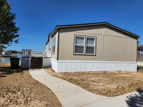 2022 American Homestar Corp Oak Creek Mobile Home
