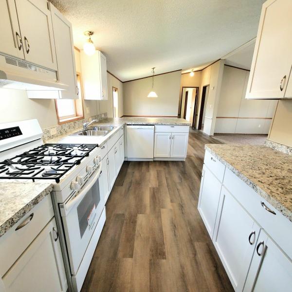 1998 Holly Park Inc Mobile Home For Sale