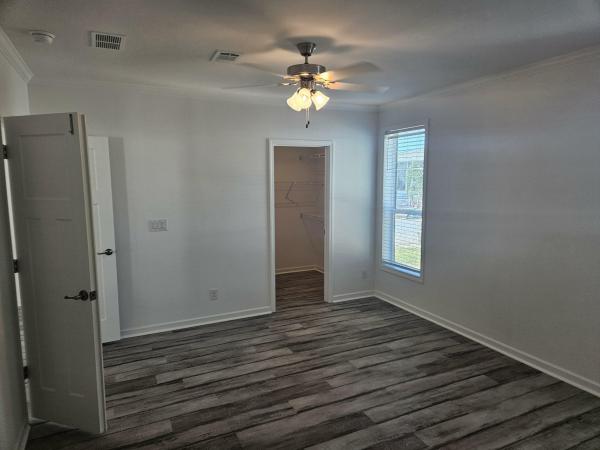 2025 Skyline LE5006A Mobile Home
