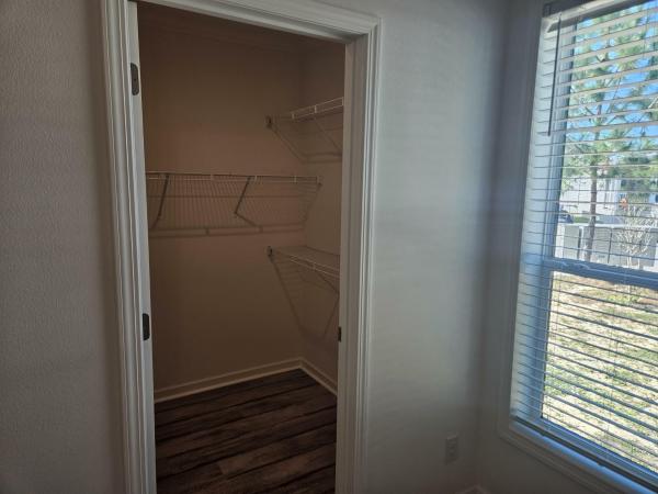 2025 Skyline LE5006A Mobile Home