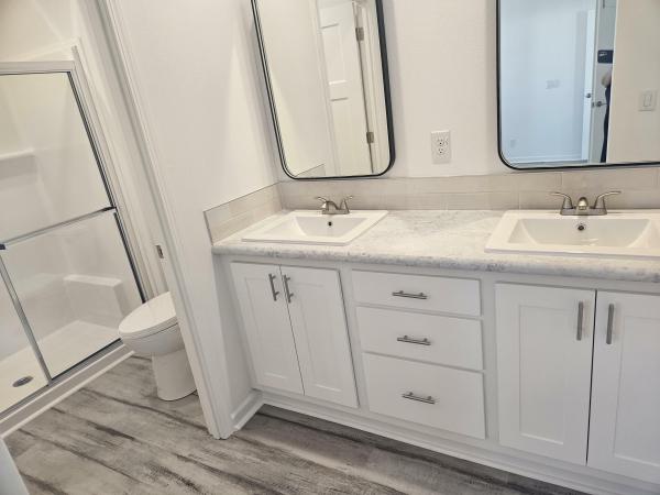 2025 Skyline LE5006A Mobile Home