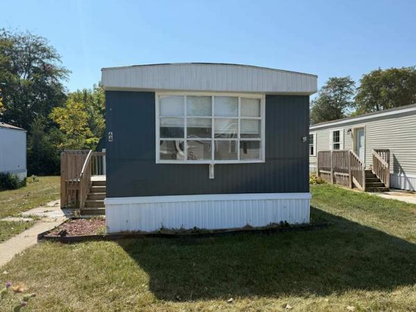 1979 Hillcrest Manufactured Home