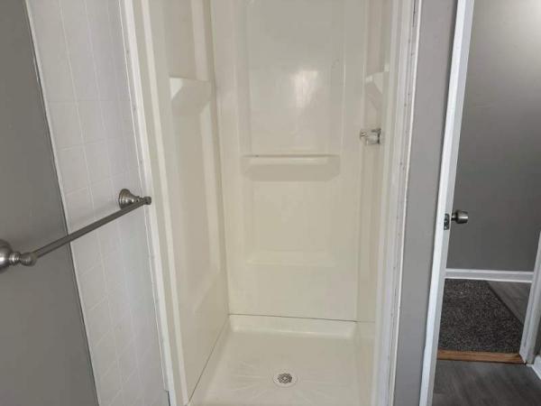 1979 Hillcrest Manufactured Home