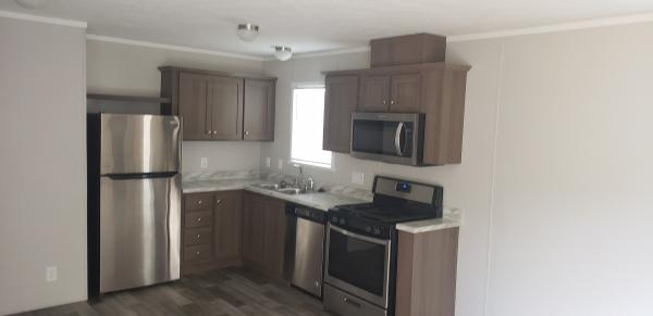 Photo 1 of 2 of home located at 2332 Catalpa St Liberty, MO 64068