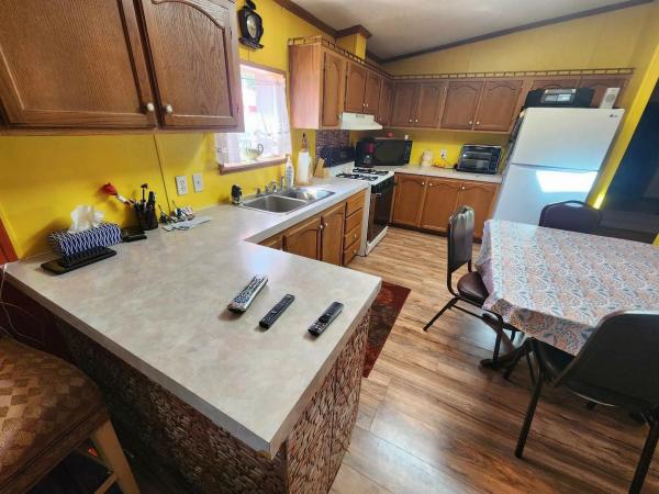 1994 Commodore   Home