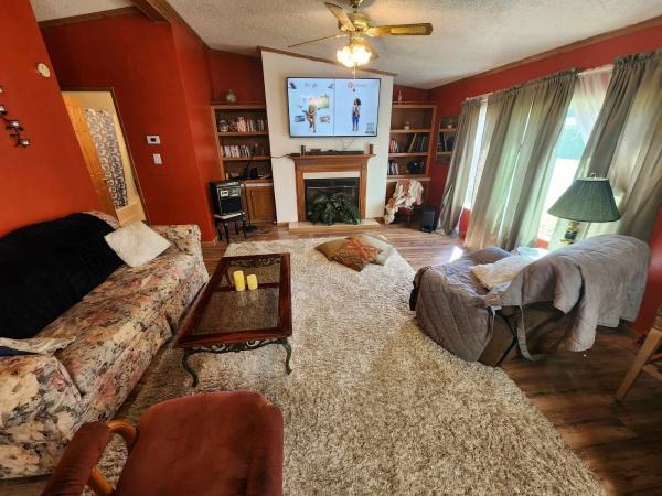 1994 Commodore   Home