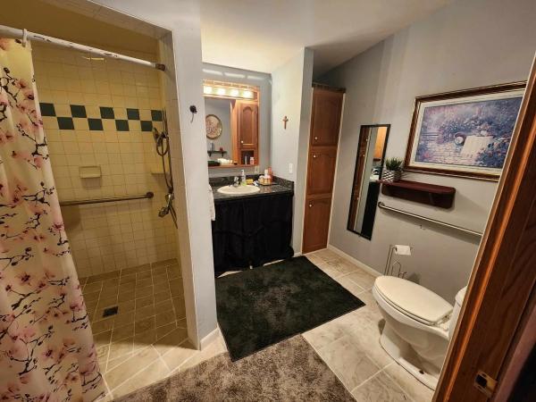 1994 Commodore   Home