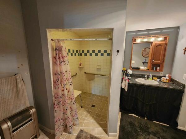 1994 Commodore   Home