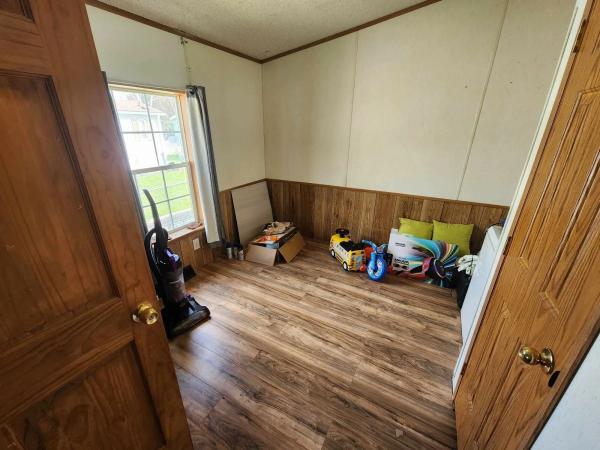 1994 Commodore   Home