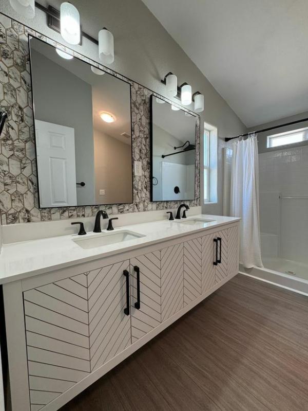 2017 CAVCO Mobile Home