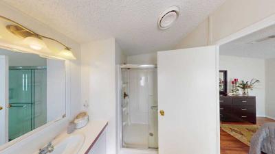 Photo 5 of 26 of home located at 117 Begonia Terrace Parrish, FL 34219