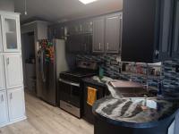 1990 Manufactured Home