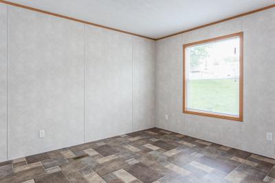 Photo 5 of 8 of home located at 6901 SE 14th Street #208 Des Moines, IA 50320