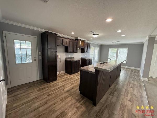 2081 FLEE Mobile Home For Sale