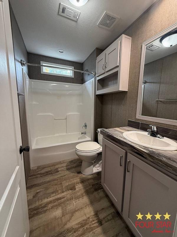 2081 FLEE Mobile Home For Sale