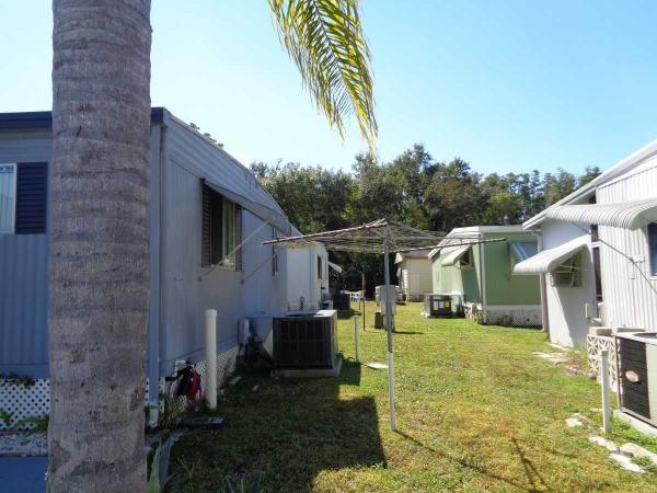 1983 TWIN Manufactured Home