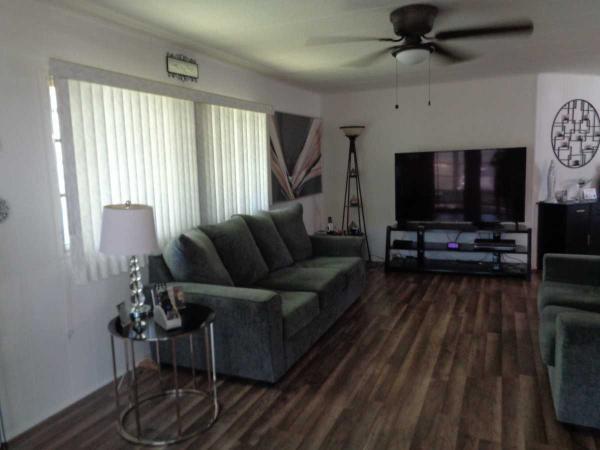 1983 TWIN Manufactured Home