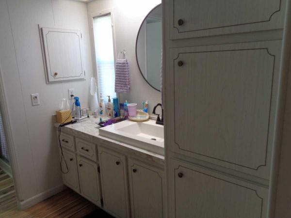 1983 TWIN Manufactured Home