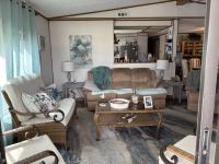 1985 Barrington DOUBLEWIDE Mobile Home