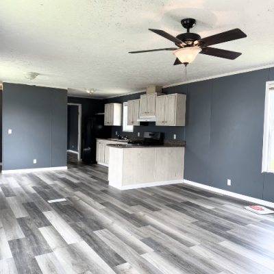 Photo 2 of 16 of home located at 534 E 37th Ave #194 Hobart, IN 46342