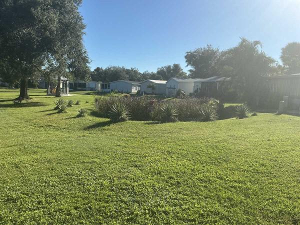 1998 Palm Harbor Homes Mobile Home